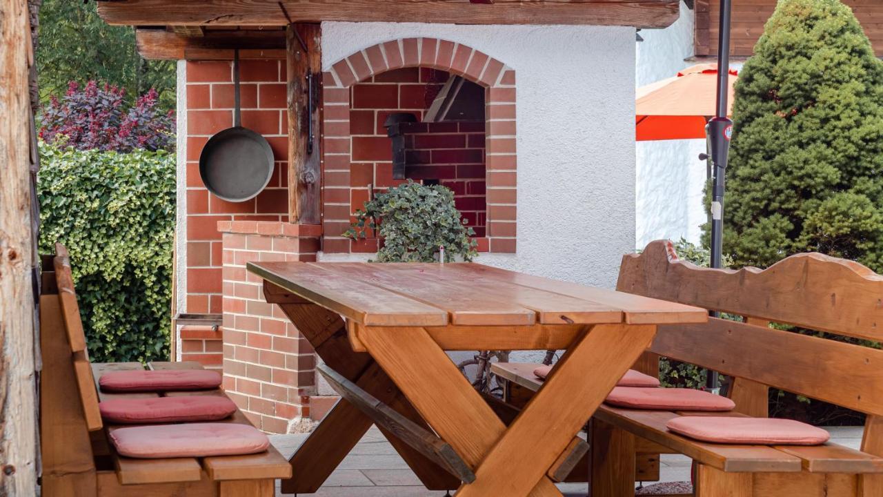Haus Regina Aparthotel Strobl Bagian luar foto