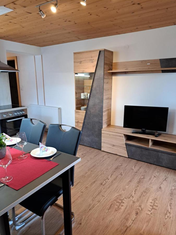 Haus Regina Aparthotel Strobl Bagian luar foto