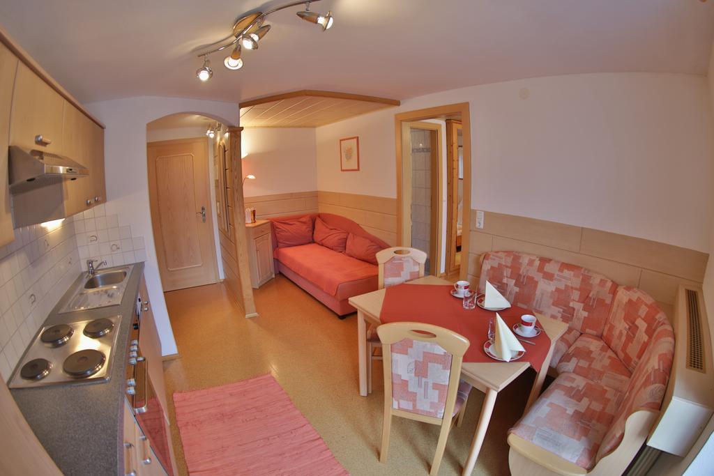 Haus Regina Aparthotel Strobl Bagian luar foto