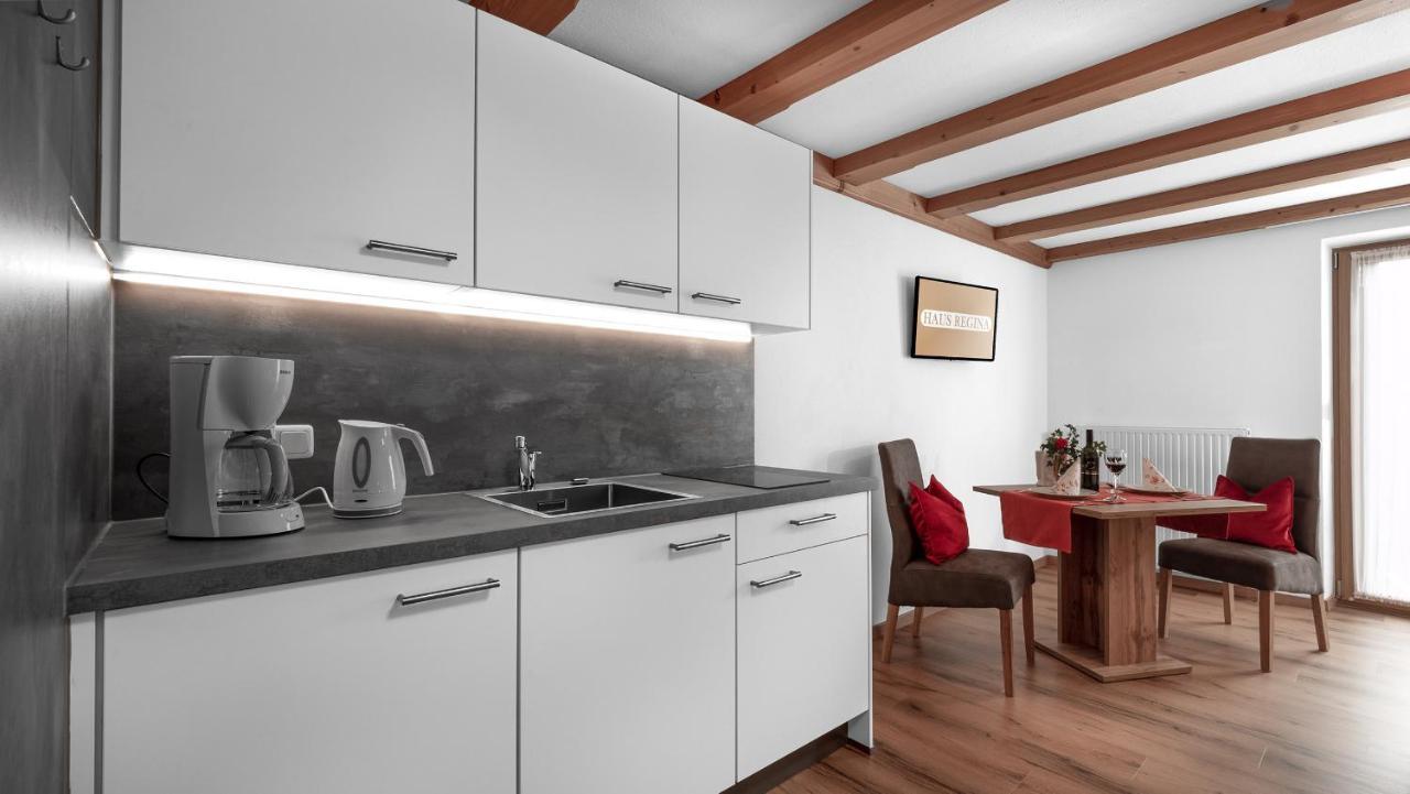Haus Regina Aparthotel Strobl Bagian luar foto